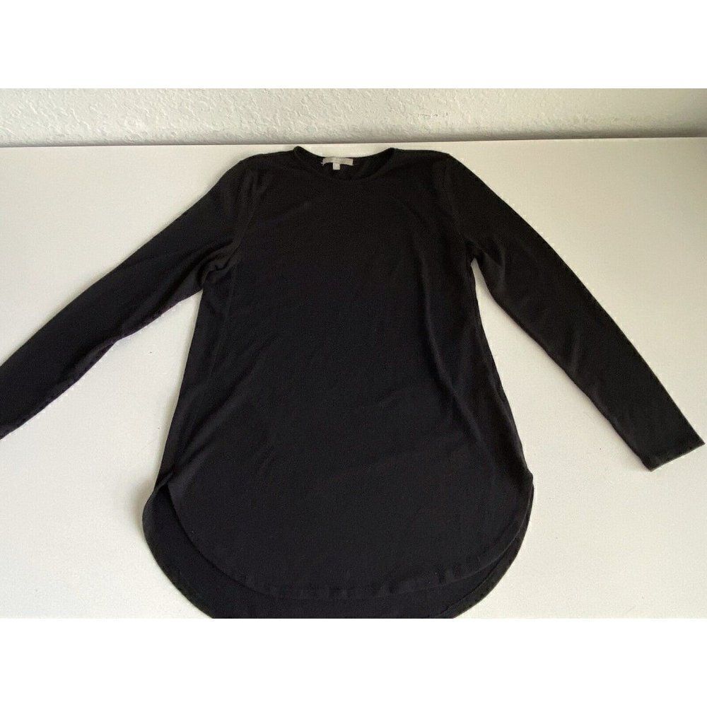 Joan Vass Tunic T-Shirt Black Long Sleeve Scoop Neck Pullover Women’s Size L‎
